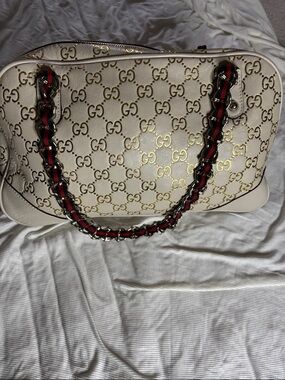 Gucci Cream GG Monogram Shoulder Bag with Red-Black Chain Strap